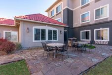 Ruang Umum La Quinta Inn Suites By Wyndham Rifle