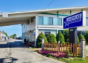 外部的 4 Americas Best Value Inn & Suites-Hyannis/Cape Cod