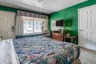 Bedroom Hotel Medford North OR
