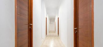 Others 6 835 Metropolitan Home Stay