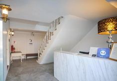 Lain-lain 5 At 8 Thapae Take Me To Old City