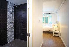 Lain-lain 4 At 8 Thapae Take Me To Old City