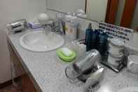 Toilet Kamar Spa Resort President - Male Only