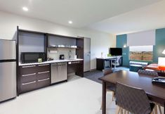 Common Space 6 Home2 Suites by Hilton Abilene