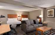Bedroom 3 Royal Hotel Regina Trademark Collection By Wyndham