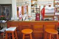 Bar, Cafe and Lounge Gord Nuea