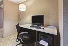 機能ホール La Quinta Inn & Suites By Wyndham N Little Rock-Mc