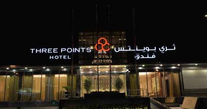 Exterior Three Points Al Salama Hotel