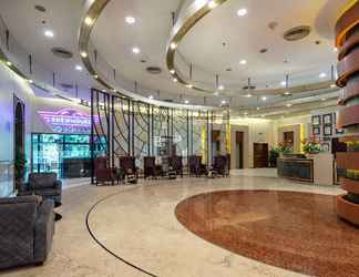 Lobby 2 Radisson Hotel Gurugram Sohna Road City Center