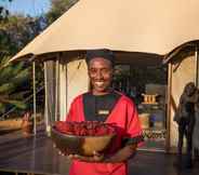 Restoran 2 Chisomo Safari Lodge