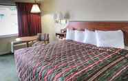Bedroom 2 Days Inn by Wyndham Liverpool/Syracuse