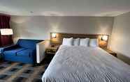 Bedroom 7 Days Inn by Wyndham Liverpool/Syracuse