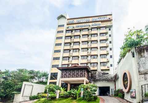 Exterior Rumah Highlands Hotel