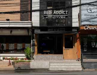 ภายนอกอาคาร 2 Bed Addict Hostel x Cafe