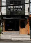 EXTERIOR_BUILDING Bed Addict Hostel x Cafe