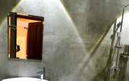 Toilet Kamar 3 Silichith Guest House