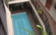 Kolam Renang 4 Prime Asia Hotel