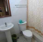 Toilet Kamar 5 Hotel Soriente