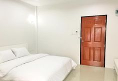 Bedroom 7 Ocean View Khonkaen Hotel