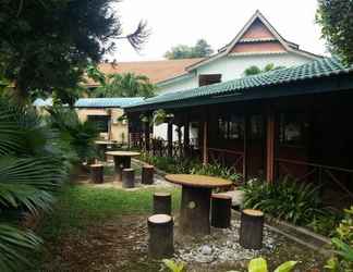 Exterior 2 Ayer Keroh Country Resort