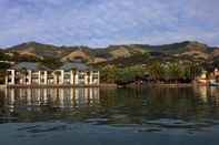 Exterior Akaroa Waterfront Motel