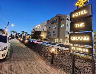 Bangunan 2 Jungmun Beach Hotel