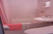 In-room Bathroom 2 Sento Otani Hotel
