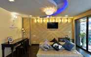 Kamar Tidur 2 The River Scene Hotel