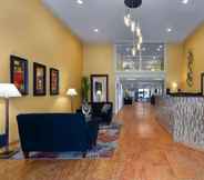 Lobby 2 Comfort Inn & Suites Glen Mills - Concordville