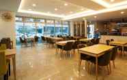 ร้านอาหาร 4 A-One Hotel