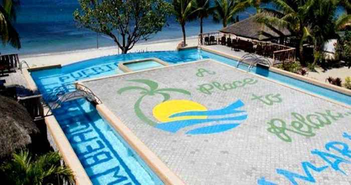 Kolam Renang Tamaraw Beach Resort