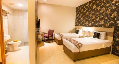 Bedroom 2 Dsovia Hotel