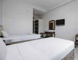 Kamar Tidur 2 EMIA HOTEL