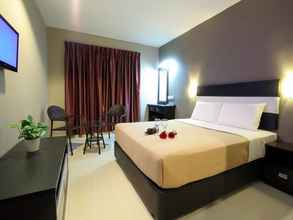 Bedroom 4 Oriental City Inn