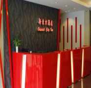 Lobi 4 Oriental City Inn