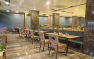 Restaurant 6 Ramada by Wyndham Mersin