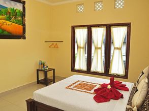 Bedroom 4 Astiti Guest House Salon and Spa