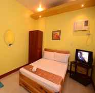 Kamar Tidur 5 Princess Armicha Pension House