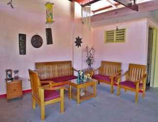 Lobi 2 Princess Armicha Pension House