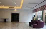 Lobi 4 Lavande Hotels Wuhan Hankou Railway Station