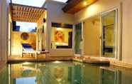 Kolam Renang 4 Karon Beach Walk Villa