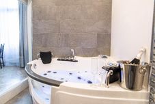 Swimming Pool LEO APARTMENTS OLD TOWN RESIDENCE