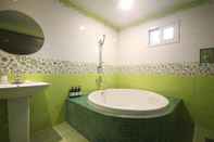 Toilet Kamar The Hotel 7th