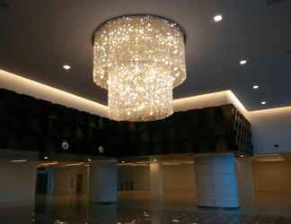 Lobby 2 De Houz Guesthouse Setia Alam Trefoil