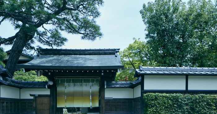 Bên ngoài Ryokan Genhouin