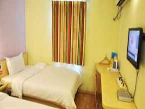 Kamar Tidur 4 7 Days Inn Bayi Square Second Branch