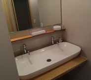 Toilet Kamar 3 Guest House Grape House Koenji - Female Only 