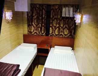 Kamar Tidur 2 VALENTINE GUEST HOUSE