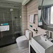 In-room Bathroom Xana Hotelle Beijing Tianqiao Branch