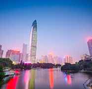 Nearby View and Attractions 4 7 Days Inn Shenzhen Jingji 100 Hongling Metro Stat